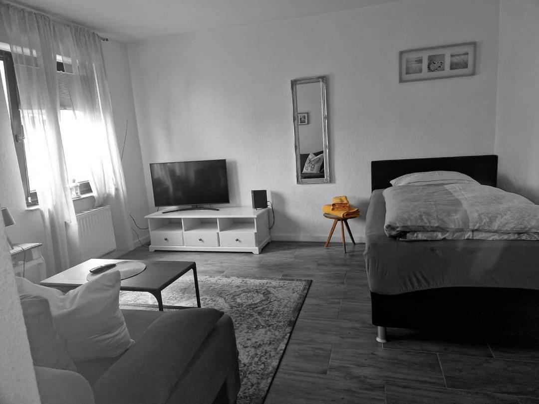 Privates, Gemuetliches Appartement Нойс Екстер'єр фото