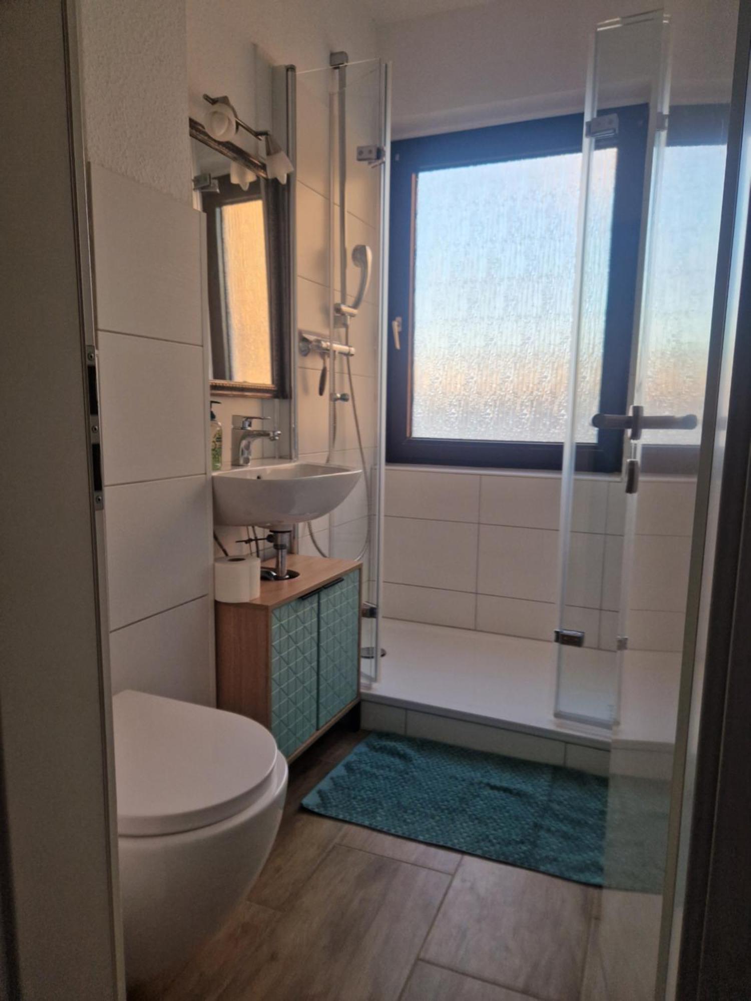 Privates, Gemuetliches Appartement Нойс Екстер'єр фото